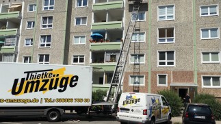 Thietke Umzuege - Moebellift 18