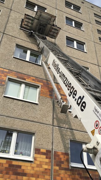 Thietke Umzuege - Moebellift 14